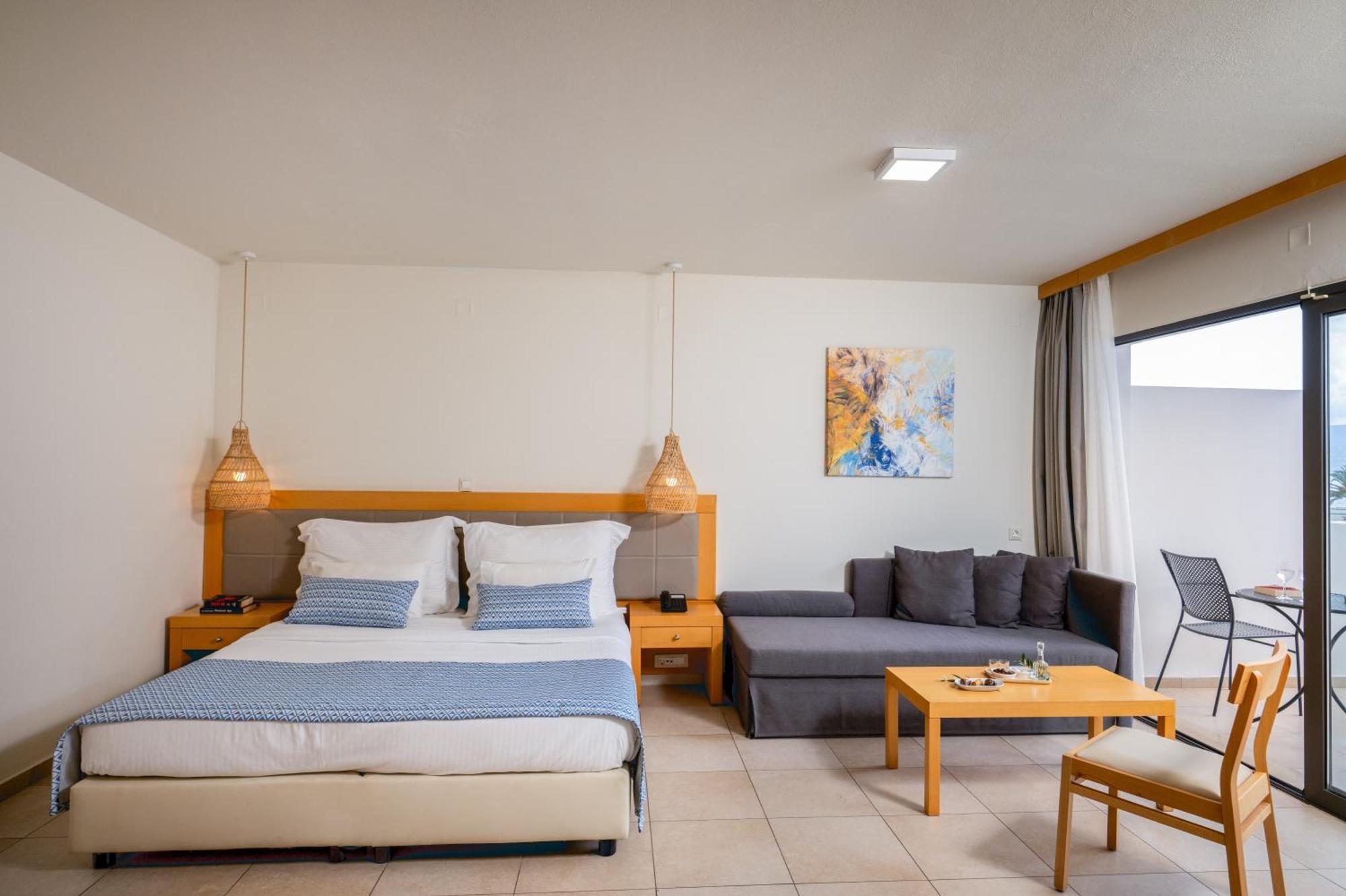 Suite Junior - Vue Latérale sur Mer